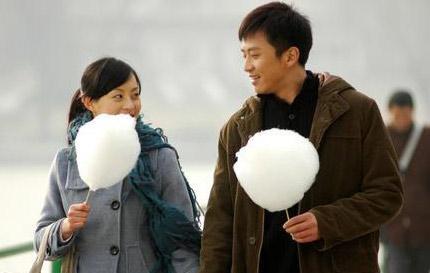 婚姻需要共同經營！孫儷外出1小時「就被老公狂Call」結婚11年享受被愛　鄧超「心甘情願妥協」為家人絕不應酬