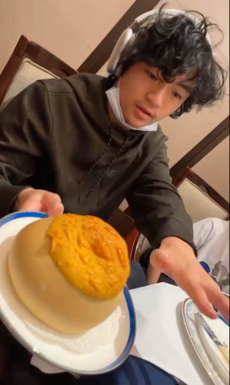 張柏芝離婚10年！兒子罕見露臉「不會原諒謝霆鋒」：配不上我媽　翻出當年離婚協議「單親媽好辛苦」