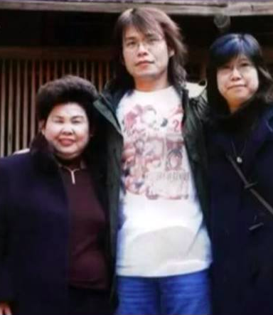 失去兩弟弟！他花32年「拚成天王歌手」不辜負母愛　罕鬆口「媽媽只想我當巷口郵差」