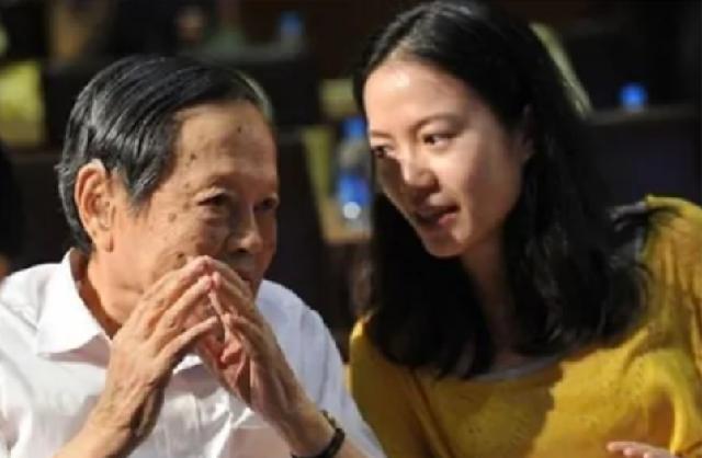 牽手17年！99歲楊振寧「允許嫩妻改嫁」財產歸子女　翁帆「只得別墅使用權」網讚：沒嫁錯人