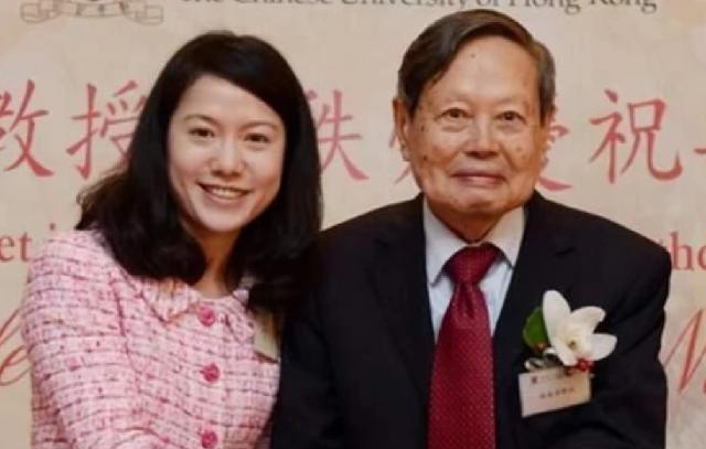 牽手17年！99歲楊振寧「允許嫩妻改嫁」財產歸子女　翁帆「只得別墅使用權」網讚：沒嫁錯人