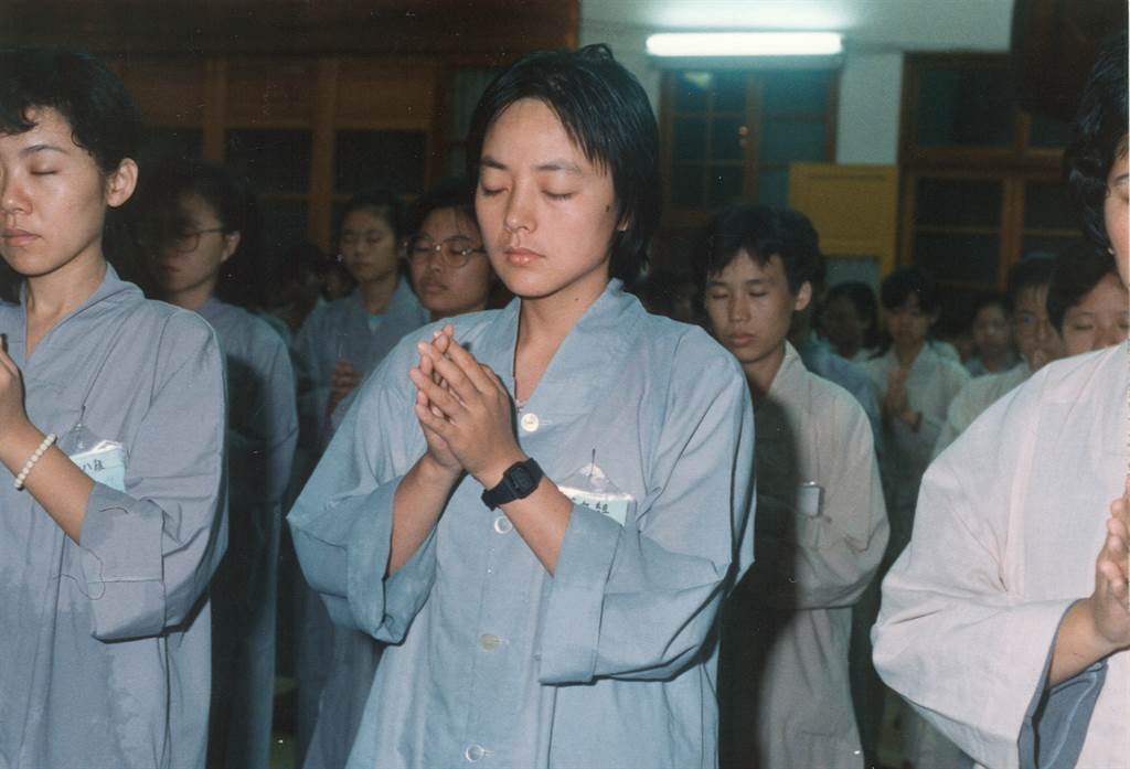 看破紅塵！資深女神「剃度為尼修行30年」　信眾「20字道盡最後人生」