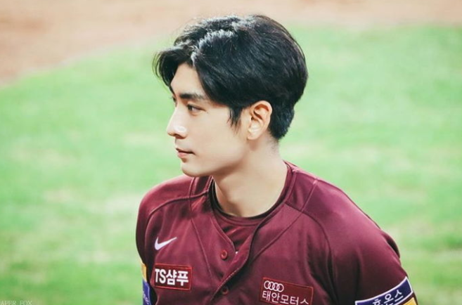 陳傑憲都被迷倒!南韓隊長「帥到不輸男偶像」 強大實力前進MLB「爸爸身分更驚人」