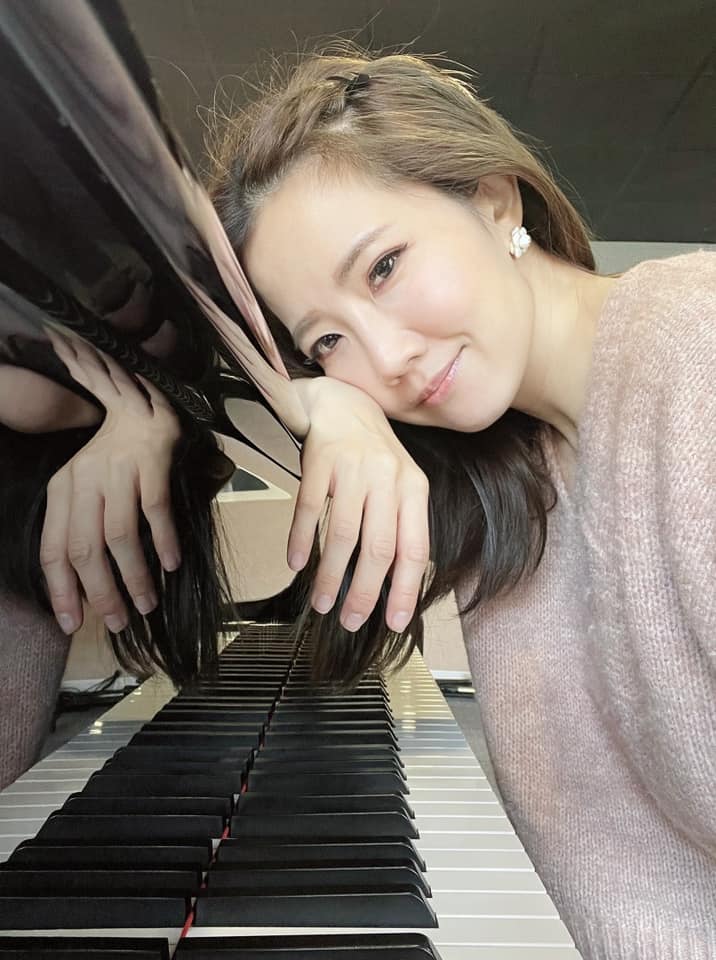被貼小三標籤！本土女星自信「登國家音樂廳表演」才女身分曝光　「不再為愛當傻子」網讚賞：走自己的路