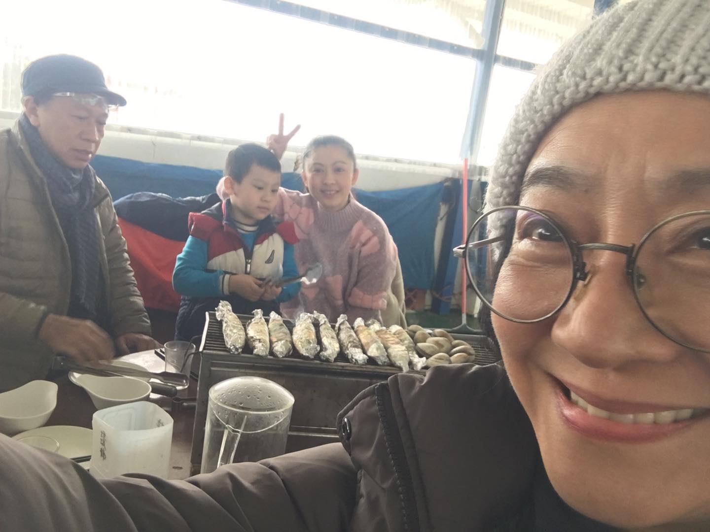 為兒女舉家搬山上住！楊麗音不擠明星學校「聞女兒班上有特殊生」反應好暖　「堅持實地考察學校」不讓他們關在溫室裡