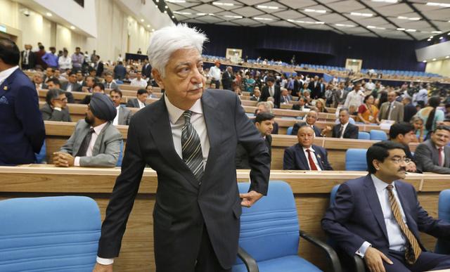 亞洲首善！印度企業家「一生捐款逾6千億」對自己卻超小氣　省水電親自洗衣服「出差搭三輪機車」要求員工效法