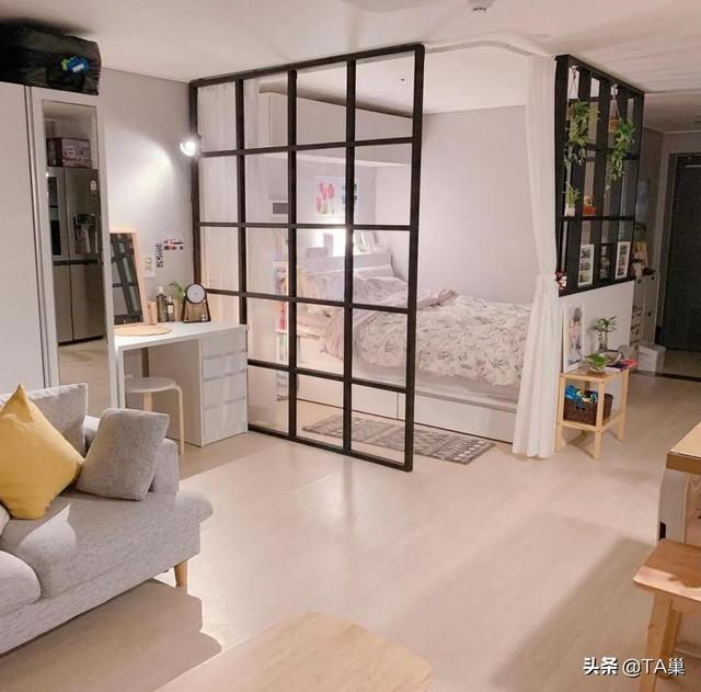 自己的小天地！她獨居「11坪小房」裝潢超溫馨　「角落擺滿最愛」一個人住超爽