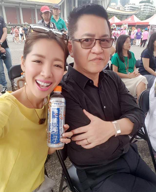 嫁大24歲總裁被酸！劉伊心「嫁豪門拒當貴婦」自己當女強人　喜迎第2胎「老公大手筆寵妻」越愛越甜蜜❤