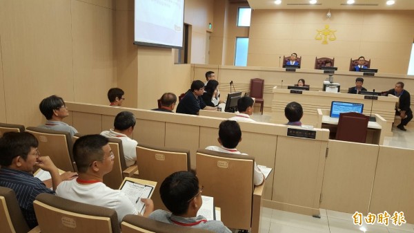 祖產到手秒變臉！彰化老翁「過戶327坪土地」盼孫照顧　一到手孫秒棄養「父子聯手反擊」法官出招了