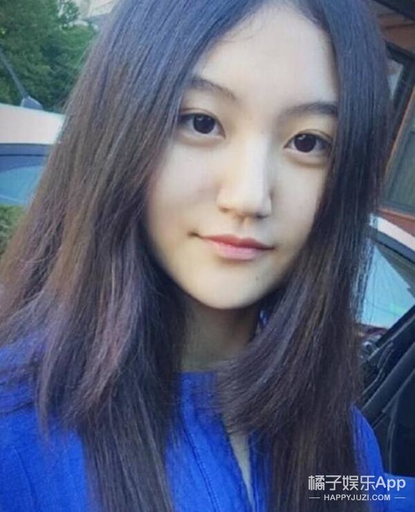 6歲被成龍抱著上舞台！14歲出演趙麗穎徒弟「被嘲長殘長殘」退圈　今20歲「容貌大變」完美逆襲