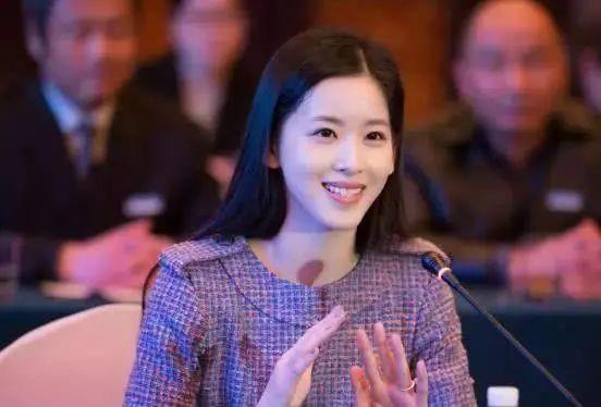 離婚只能得5塊錢！她嫁大19歲富豪「原諒丈夫不忠」　3拒張藝謀「22歲成最年輕女富豪」