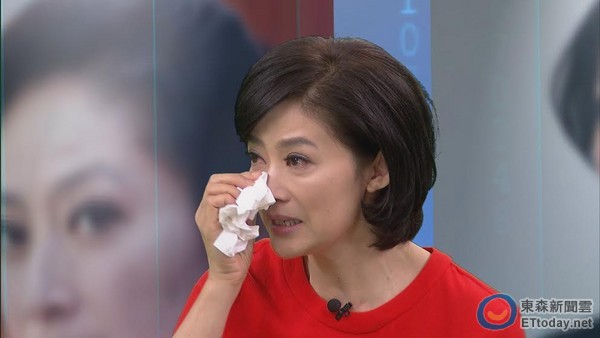 86歲母不認人！劉瑞琪「為她洗腳按摩30年」坦言：一天天更辛苦　兩老像孩子「堅守電視看戲」興奮喊：那是我女兒