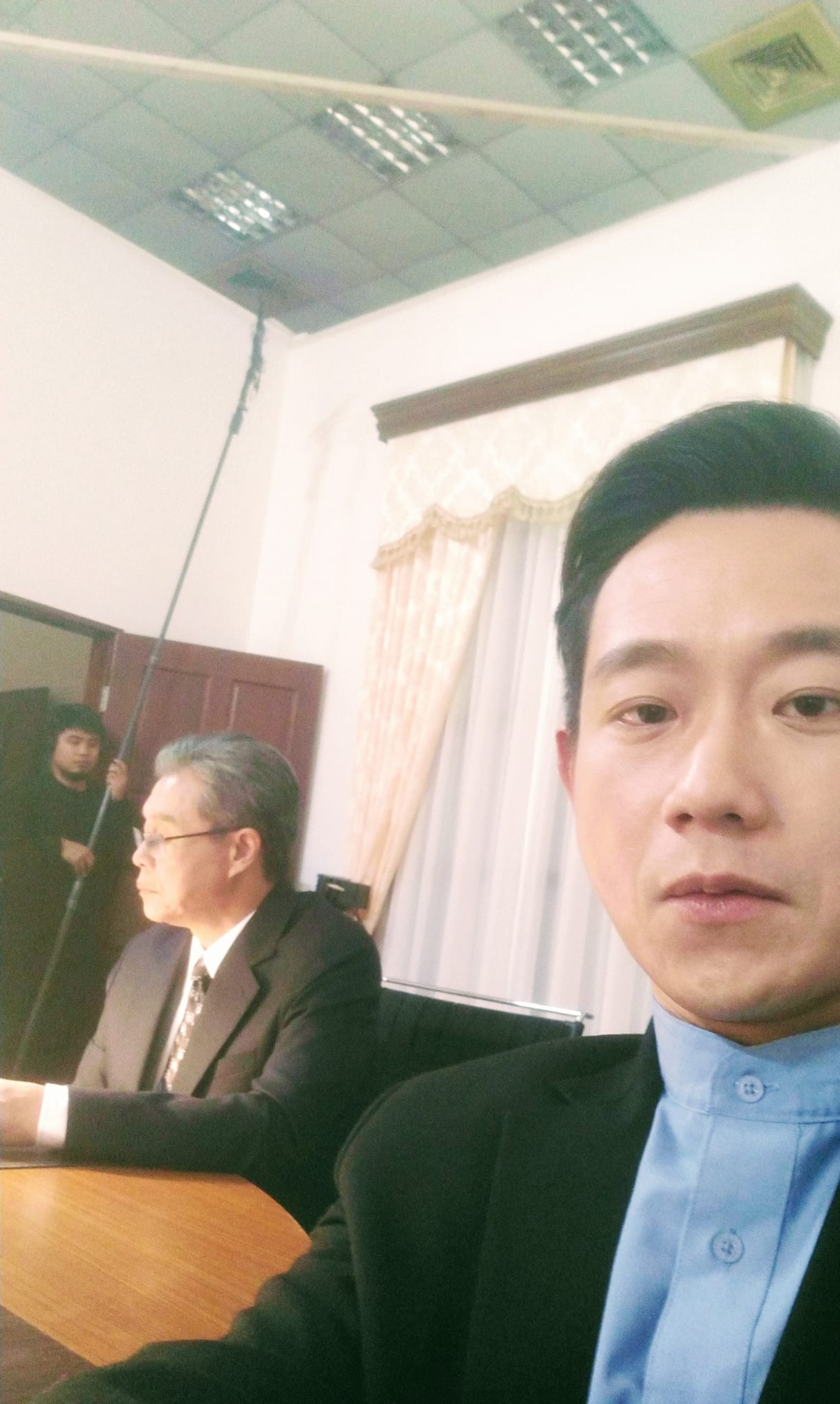 新婚才2個月！太太被診斷罹癌「綠葉男星蠟燭三頭燒」往返醫院　「常躲在陽台偷哭」如今不貪求：只求功德圓滿