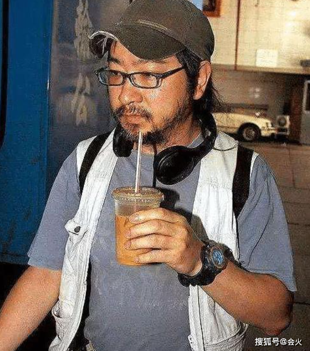 劉德華親弟弟罕見曝光！滿臉絡腮鬍「與哥哥外形」差很大　開公司做老闆「身家上億」仍為人低調