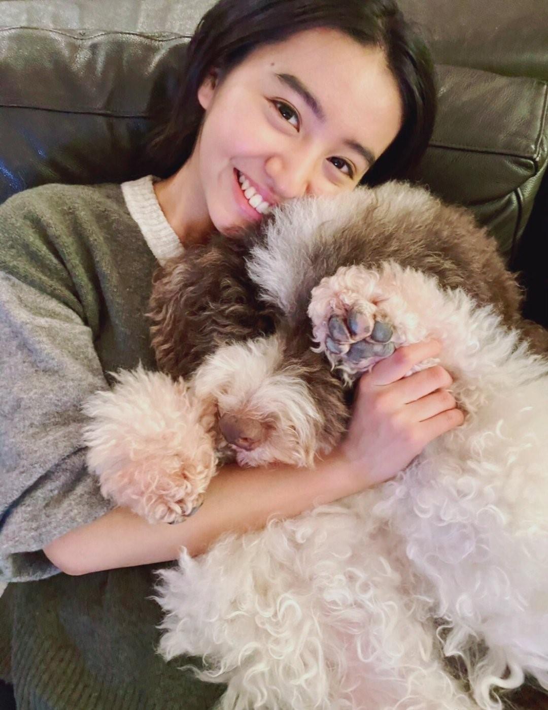 結婚21年仍浪漫！木村拓哉「與愛妻工藤靜香」罕見同框放閃　街頭甜蜜約會「互喂冰淇淋」好恩愛