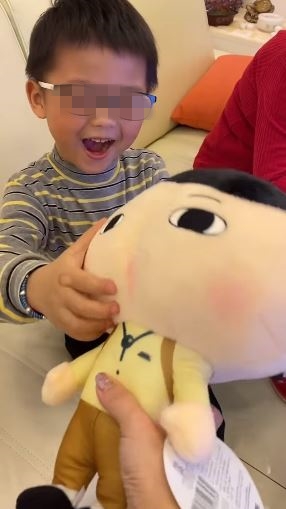 單親養遲緩兒！陳子玄堅強喊「想給孩子最好的」曝重大決定　撐不下去「就看兒照片」愧疚當媽不完美