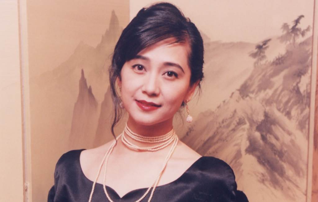 時代的眼淚！傅娟「30年前舊照美豔再現」網驚喊：好像林青霞　「為家庭付出不後悔」58歲樂當福氣大媽