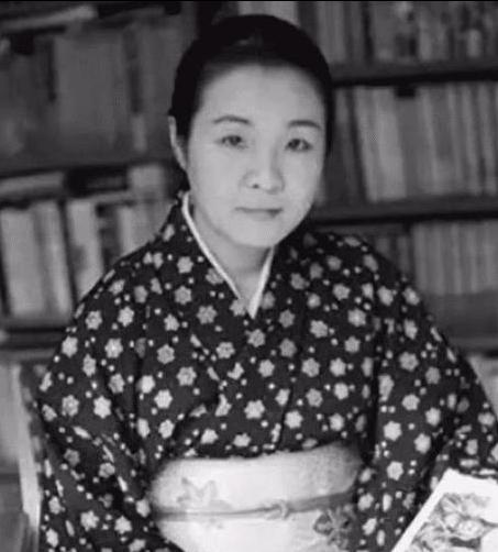 不懼世俗流言！99歲尼姑喝酒吃肉沉迷男色　卻獲「國家級榮譽勳章」引無數人每天登門拜訪