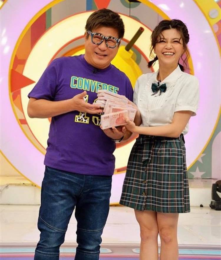 被酸：跟對大哥真好！葉欣眉當年「瞞家人退念法律系」堅持進演藝圈　媽媽不諒解「熬10年終於被看到」堅持是對的