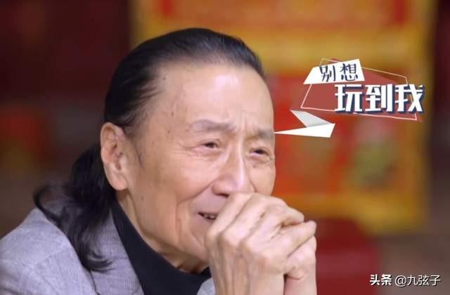 多情勝過老爸謝賢！她1年「換7任男友」　39歲未婚產女「生父卻成謎」被酸：和謝霆鋒有一拼
