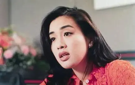 愛情不怕晚！她46歲「3婚帶3子」嫁小12歲老公　曝「婚後生活」：活得精彩的女人從不懼年齡