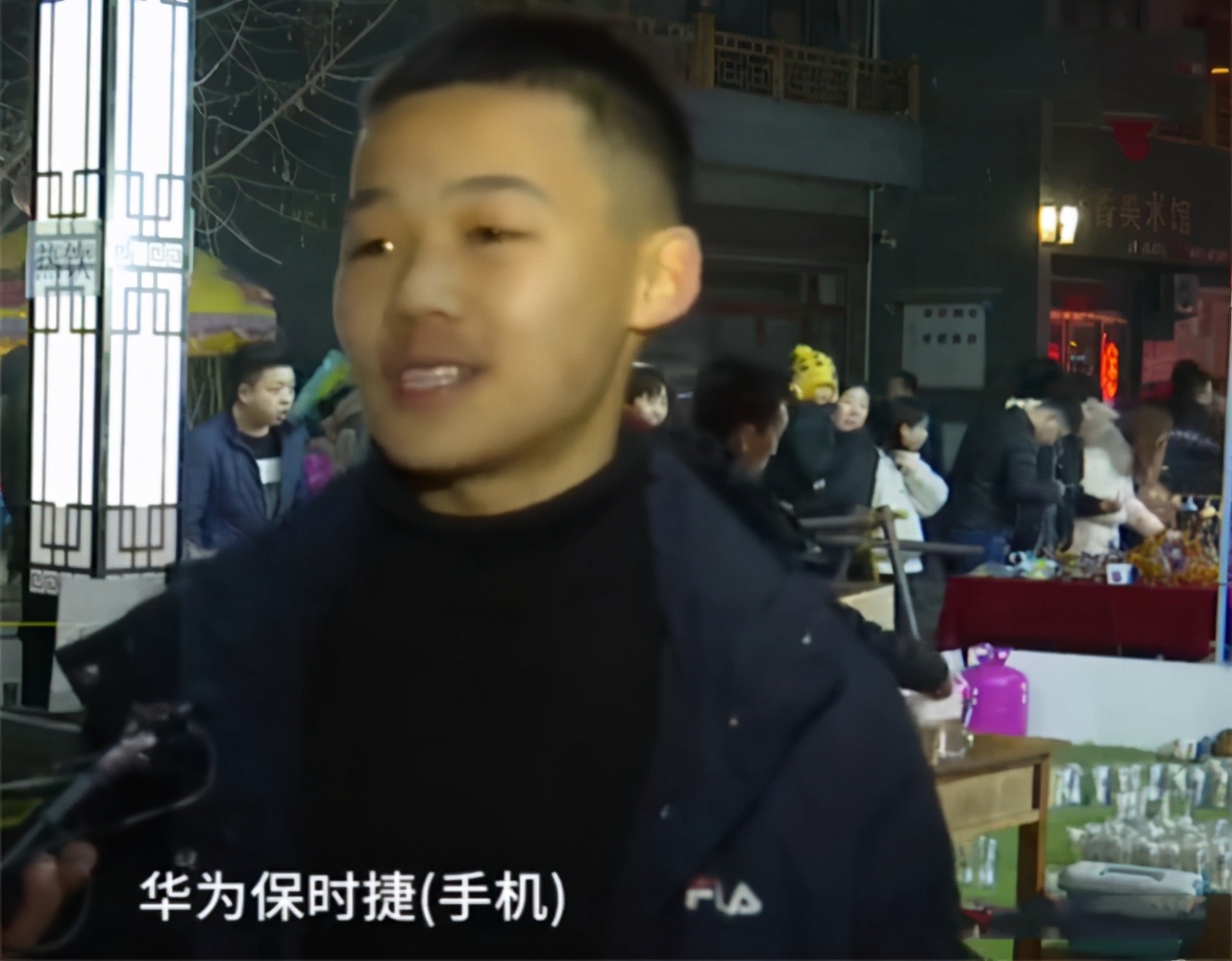 8天收入近8.7萬！國中男孩「假期擺地攤」賺人生第一桶金　另類「經營方式」令網友佩服：商業奇才
