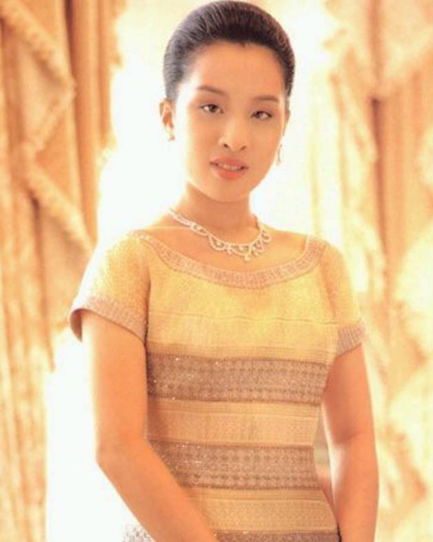 20歲愛慕林志穎被拒絕！泰國長公主近照「顏值曝光氣質佳」　42歲「仍未出嫁」網直呼：讓我來