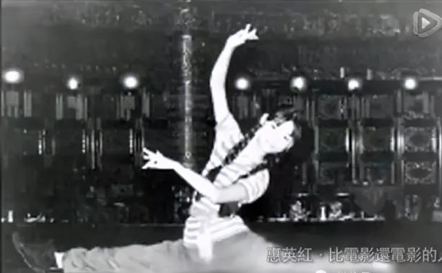 一生是別人的兩世！她3歲乞討「12歲做舞女」　22歲當影后「40歲自裁未遂」61歲終於活成了傳奇