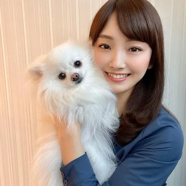 41歲顏值身材都太逆天！單親媽「和19歲女兒同框像姐妹」　分享「日常保養秘訣」：當真是美魔女