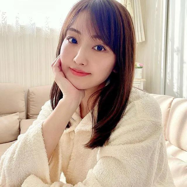 41歲顏值身材都太逆天！單親媽「和19歲女兒同框像姐妹」　分享「日常保養秘訣」：當真是美魔女