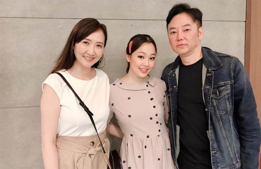 尪是主持一哥！愛妻「名門背景被挖出」來頭不小　「岳父送大禮」他竟轉手贈人
