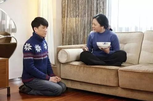 雙方父母第一次見面！飯後男友「主動結帳」拒絕AA　散席後「爸媽卻勸女兒別嫁」