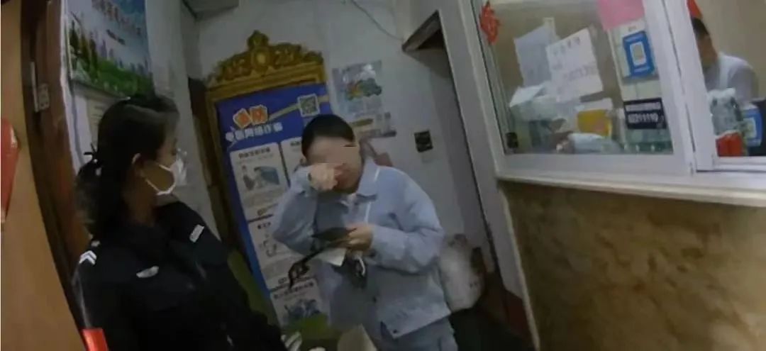 女子獨自到賓館開房！中途看到她「接聽電話的狀態」　老闆娘立馬「拒絕接待」報警被盛讚：好厲害