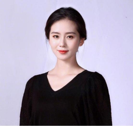 3段情史太精彩！劉詩詩 「 被胡歌埋怨」明戀她都不知道　從傻白甜到「10億闊太」 ：她骨子裡很硬