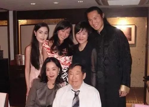 最強豪門闊太復仇記！隱忍43年「逼走小三們」　送私生子端盤子「獨享70億遺產」