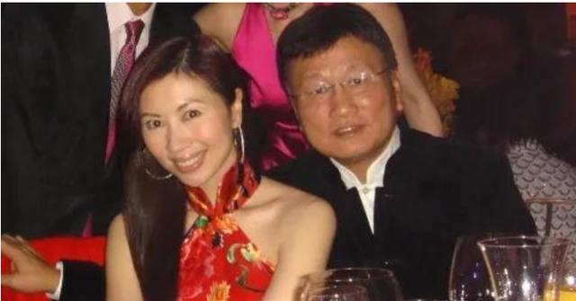 3結2離！她曾紅過邱淑貞「卻遭前夫曝一週要10次」事業受挫　47歲三婚「再嫁初戀」擁豪車無數