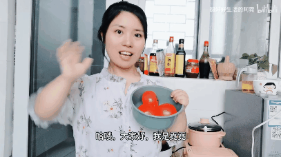 身高僅120公分！28歲袖珍女孩「求職處處碰壁」被笑從不放棄　人小志氣高「靠自己買下第一棟房」活出漂亮人生