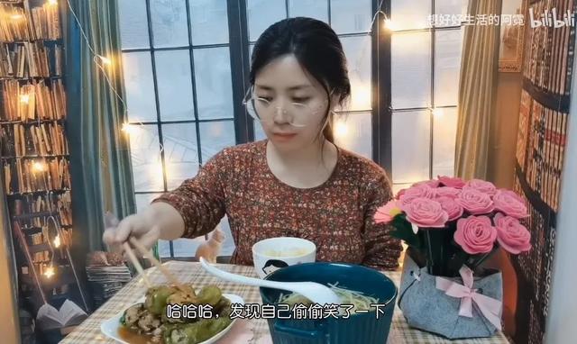 身高僅120公分！28歲袖珍女孩「求職處處碰壁」被笑從不放棄　人小志氣高「靠自己買下第一棟房」活出漂亮人生