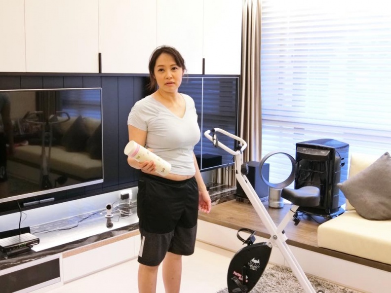 40歲才高齡懷3胎！宋達民呵護愛妻「妳盡量吃沒關係」　產後爆肥覺醒「花3個月狠鏟12KG」變辣妹❤