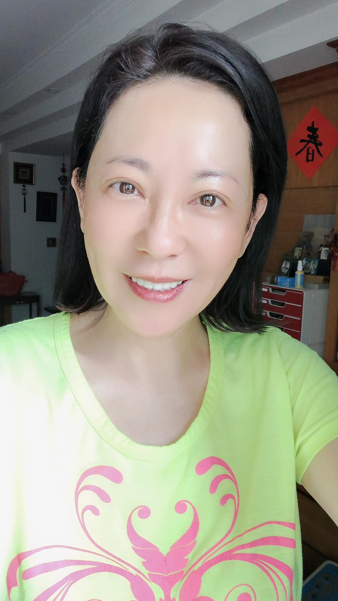 30年都沒變！54歲況明潔「俏皮曬舊照」網讚：重回城市少女　被2繼子「當仙女對待」笑曝訓話家常