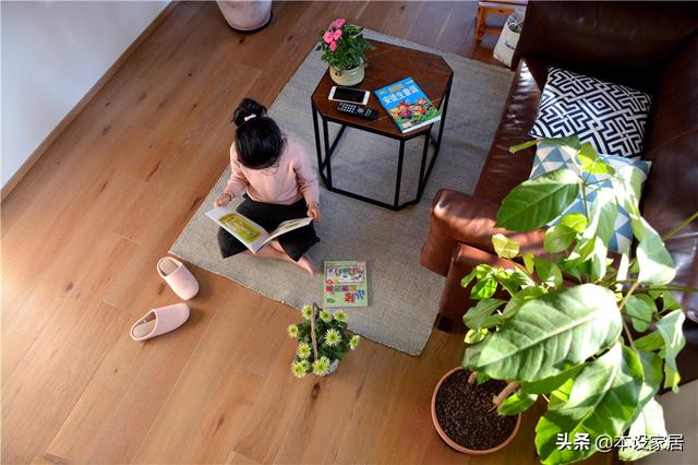 14坪房住五人！小夫妻「巧妙改造2房2廳」不嫌擠　妥善收納「各自擁有獨立空間」四季三餐都溫馨