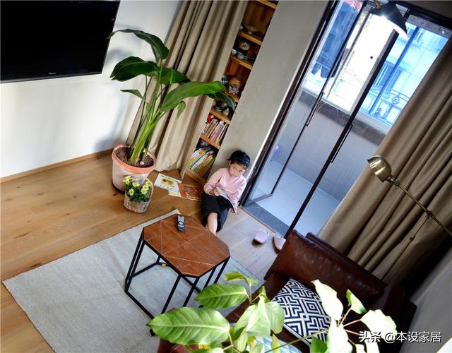 14坪房住五人！小夫妻「巧妙改造2房2廳」不嫌擠　妥善收納「各自擁有獨立空間」四季三餐都溫馨