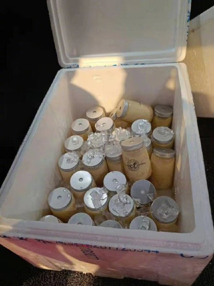 到社區做核酸採樣！醫護媽媽巧遇「好久不見的長子」　下秒脫口發出「靈魂拷問」網笑翻：果然是親媽