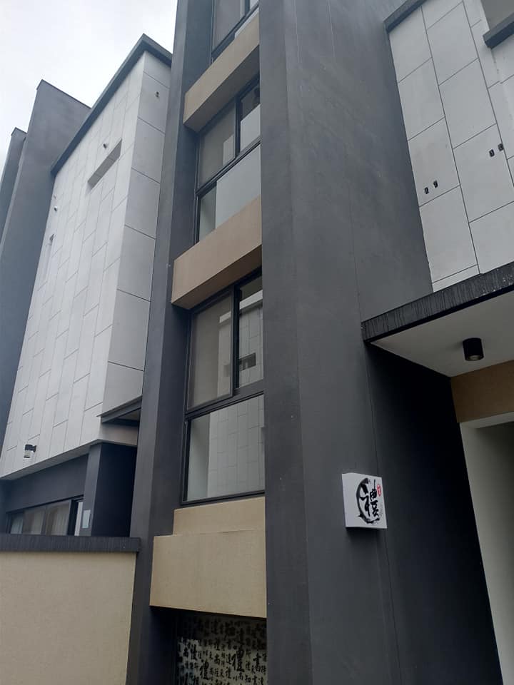賣掉南港房產！游安順為7歲兒「安排念森林小學」全家搬到宜蘭　砸百萬開民宿「絕美內景曝光」：終於圓夢