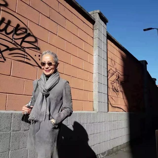 極度自律！68歲老人曬私生活爆紅「7點醒12點睡」　45年堅持「一件事」驚艷70萬網友