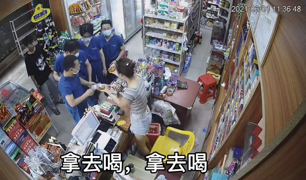 請你們喝！防疫醫護到「便利店買飲料」被拒收款　離開還獲「老闆娘暖心叮囑」網讚：最美瞬間