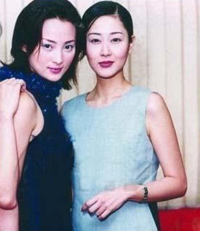 瓊瑤親自為她取藝名！45歲帶「14歲兒子拍大片」被嘲　曾靠美貌迷倒3男人「屢陷插足風波」