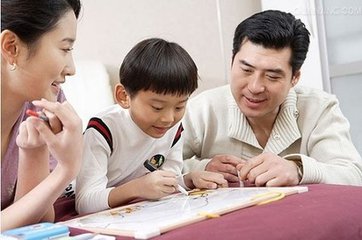 「兒大避母」很重要！媽媽當著兒子面換衣服　兒子天真一句話「讓媽媽焦慮不已」
