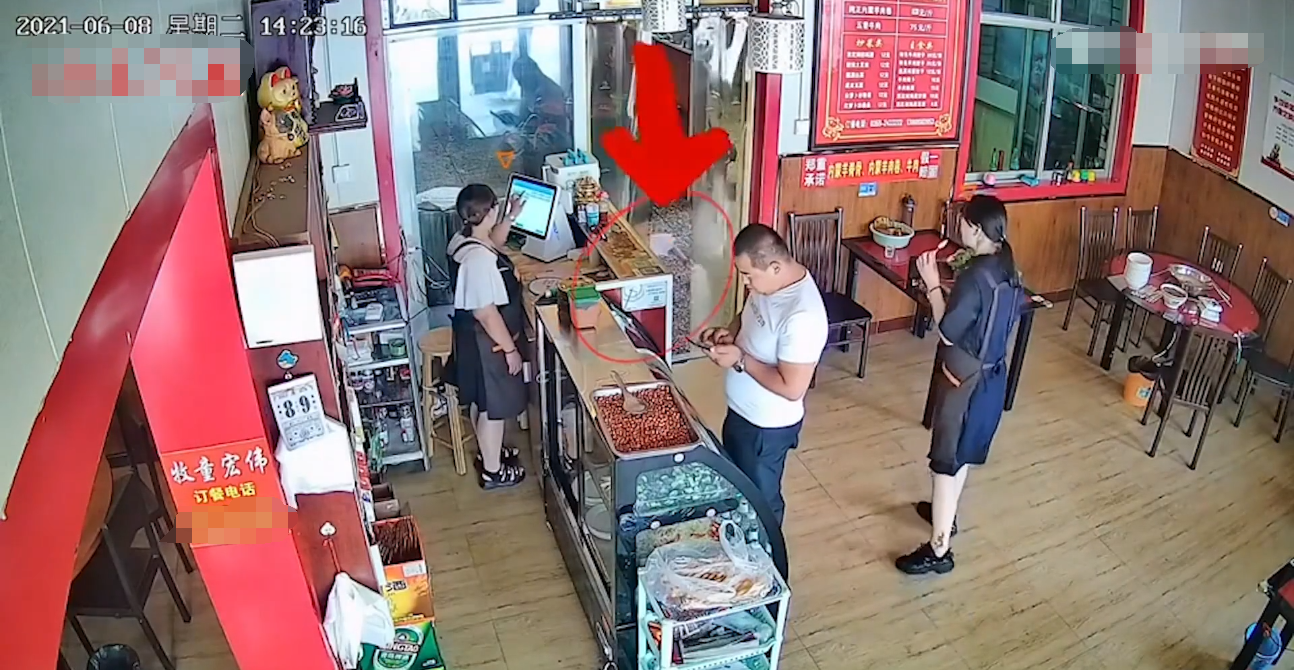 粗心寶爸飯後把「孩子忘在飯店」！後續「神開展」女兒嚇哭成淚人　網友捏把冷汗：心真大