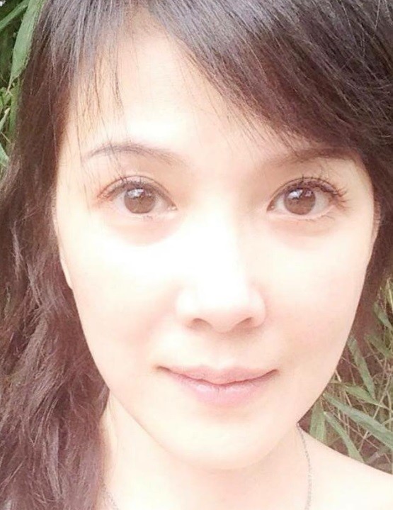 美魔女腫麼了？丁國琳復出「臉雙頰浮腫」觀眾嚇壞　揭苦衷「身體有狀況」笑喊：還是有小25歲鮮肉追我